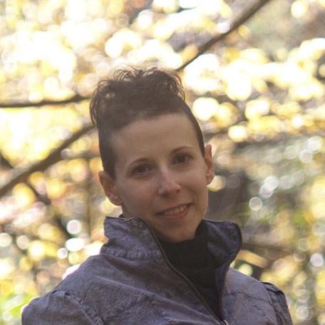 Debra Tillinger headshot