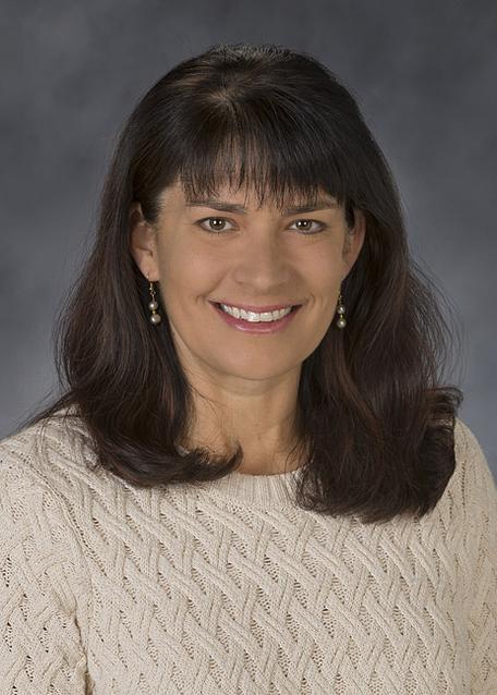 Kelly McDonald headshot